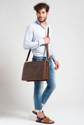 Messenger leather bag "Ergon"