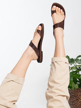 Toe ring sandals "Hebe"
