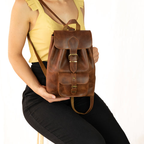 Small leather backpack "Filotis"