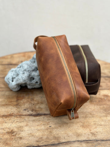 Men's set of two toiletry bags