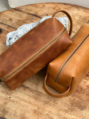 Men's set of two toiletry bags