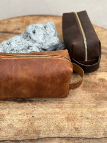 Men's set of two toiletry bags