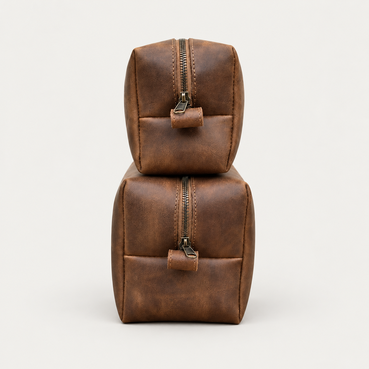 Dopp Kit Set – Medium & Large — Grecorium leather accessory on a neutral background