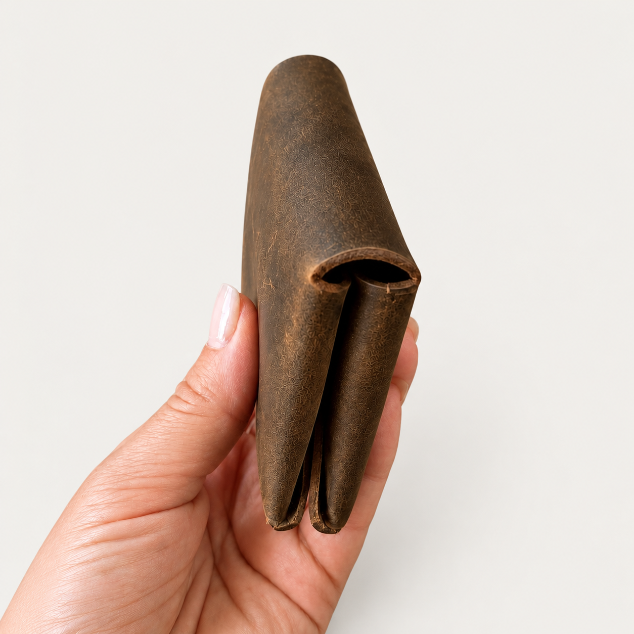 Double Card Holder detail — Grecorium leather accessory on a neutral background