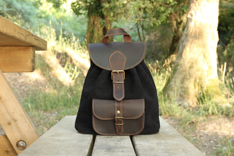 Small leather backpack "Filotis"