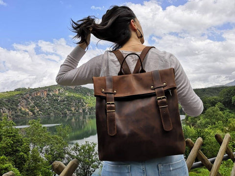 Leather flat rucksack for men