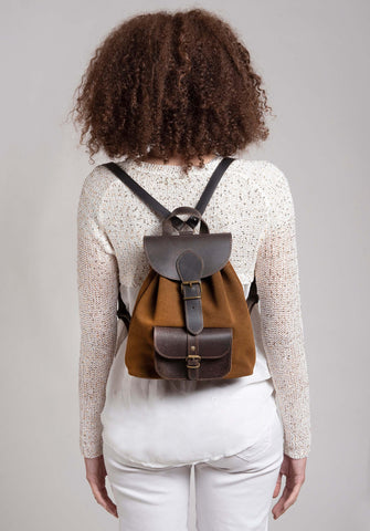 Small leather backpack "Filotis"