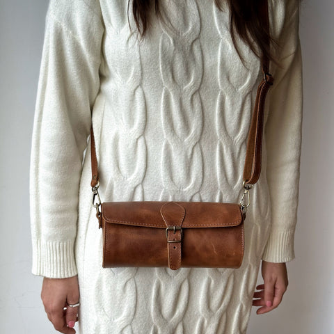 Leather barrel bag