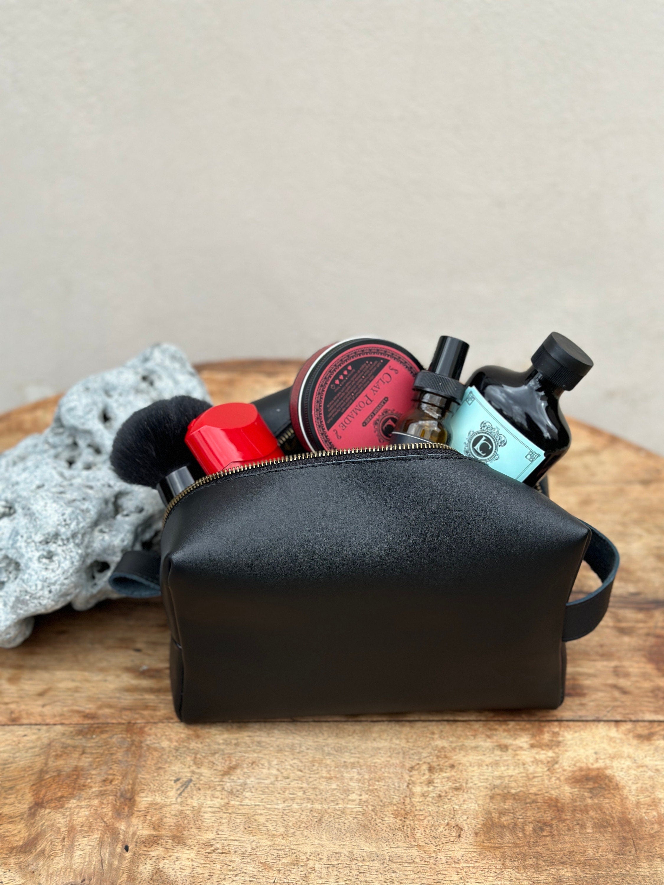 Men's Medium toiletry bag