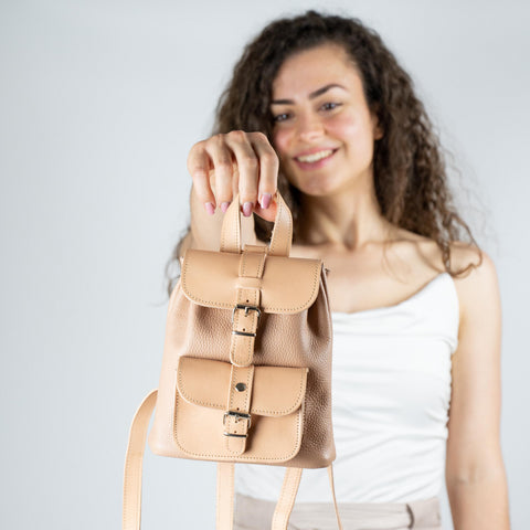 Mini full grain leather backpack "Filia" Natural