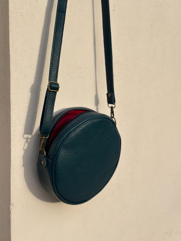 Eco-Leather Round Crossbody Bag – Minimalist Circle Purse – Women’s Vegan Leather Shoulder Bag