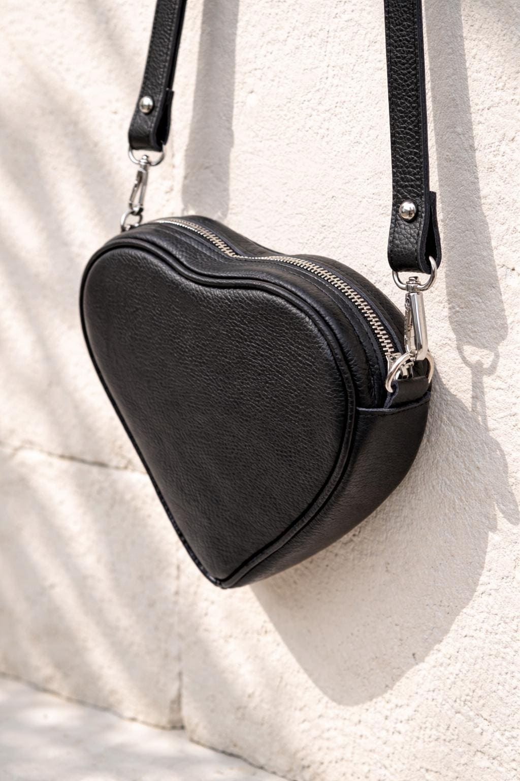 Heart Shaped iPhone 17 Pro Max Crossbody Vegan Eco Leather Phone Purse